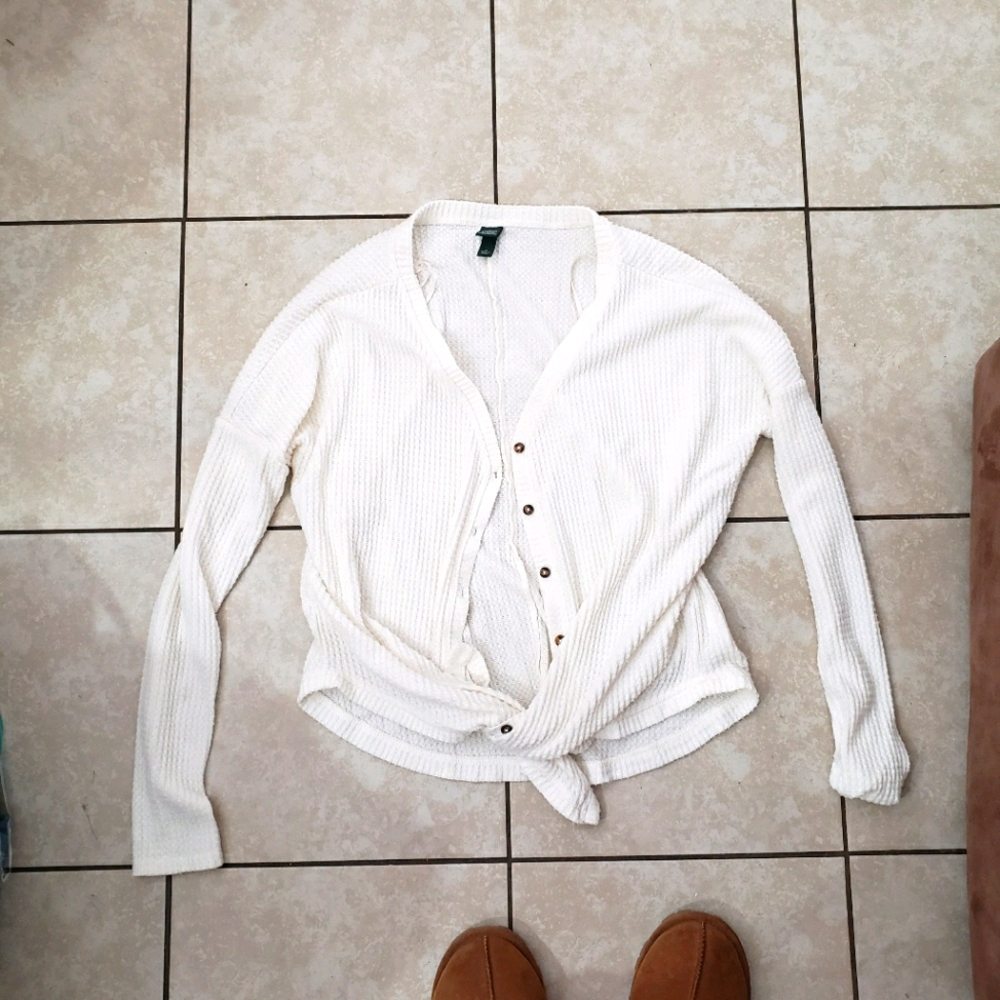 WILD FABLE WHITE BUTTON CARDIGAN
